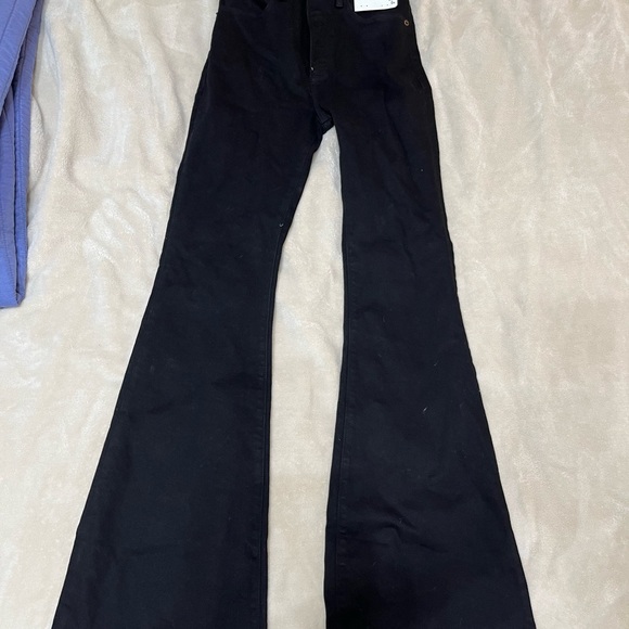 Abercrombie jeans - Picture 3 of 4